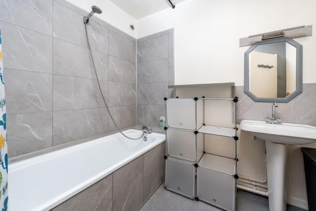 Апартаменты Duplex Cosy Et Contemporain Avec Parking Prive Амьен Экстерьер фото